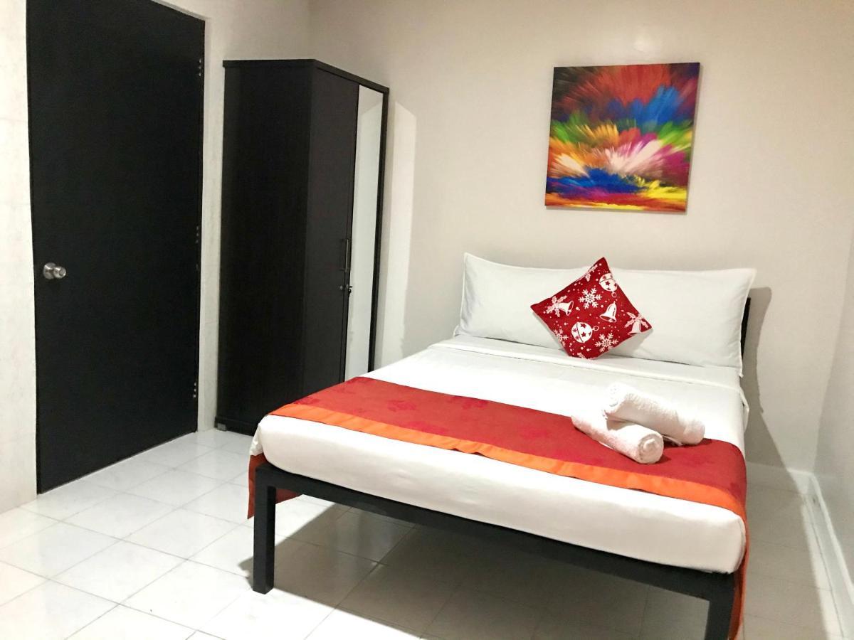 Halfway House Hostel Mactan Cebu Airport Lapu-Lapu City Kültér fotó