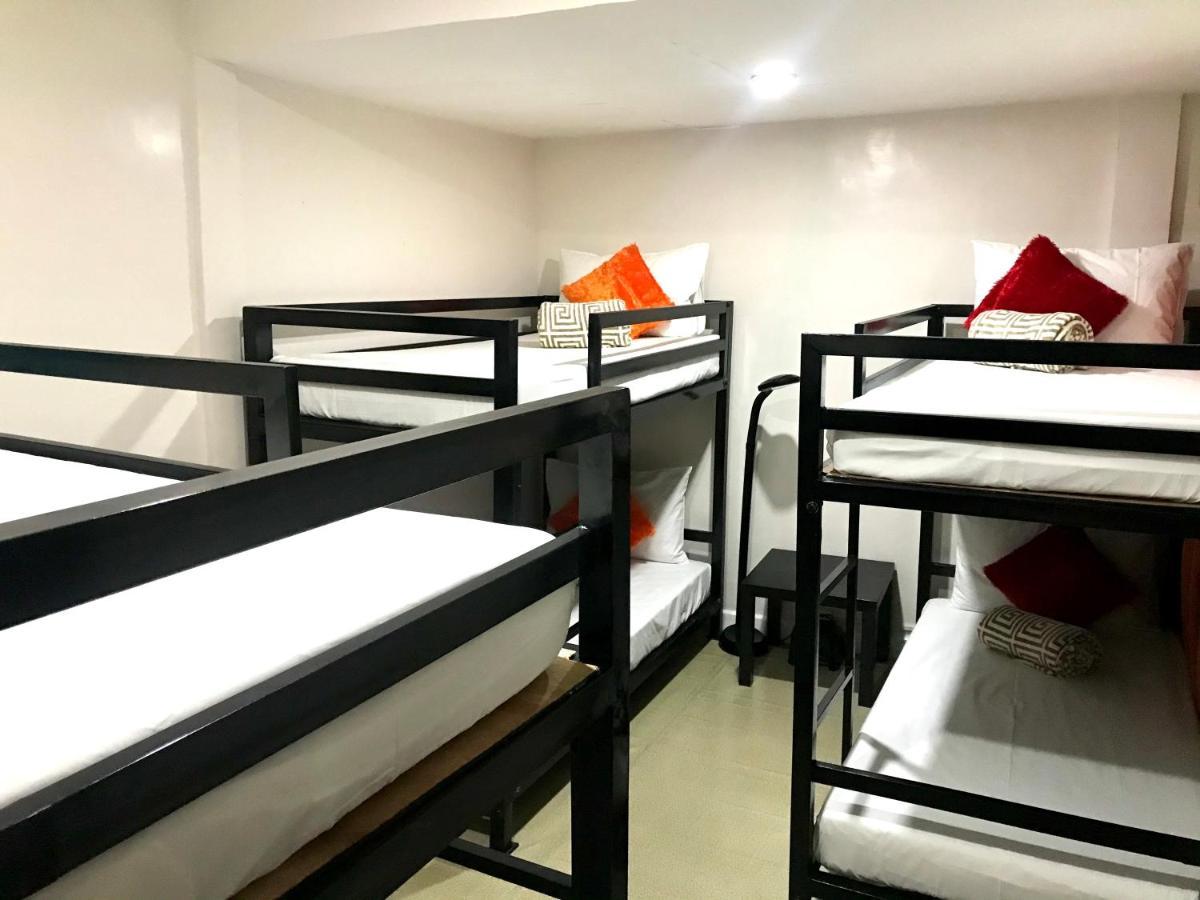 Halfway House Hostel Mactan Cebu Airport Lapu-Lapu City Kültér fotó