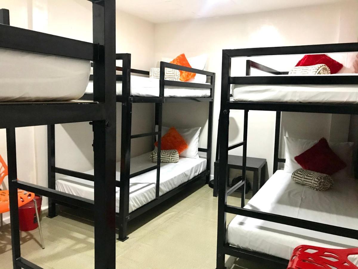 Halfway House Hostel Mactan Cebu Airport Lapu-Lapu City Kültér fotó