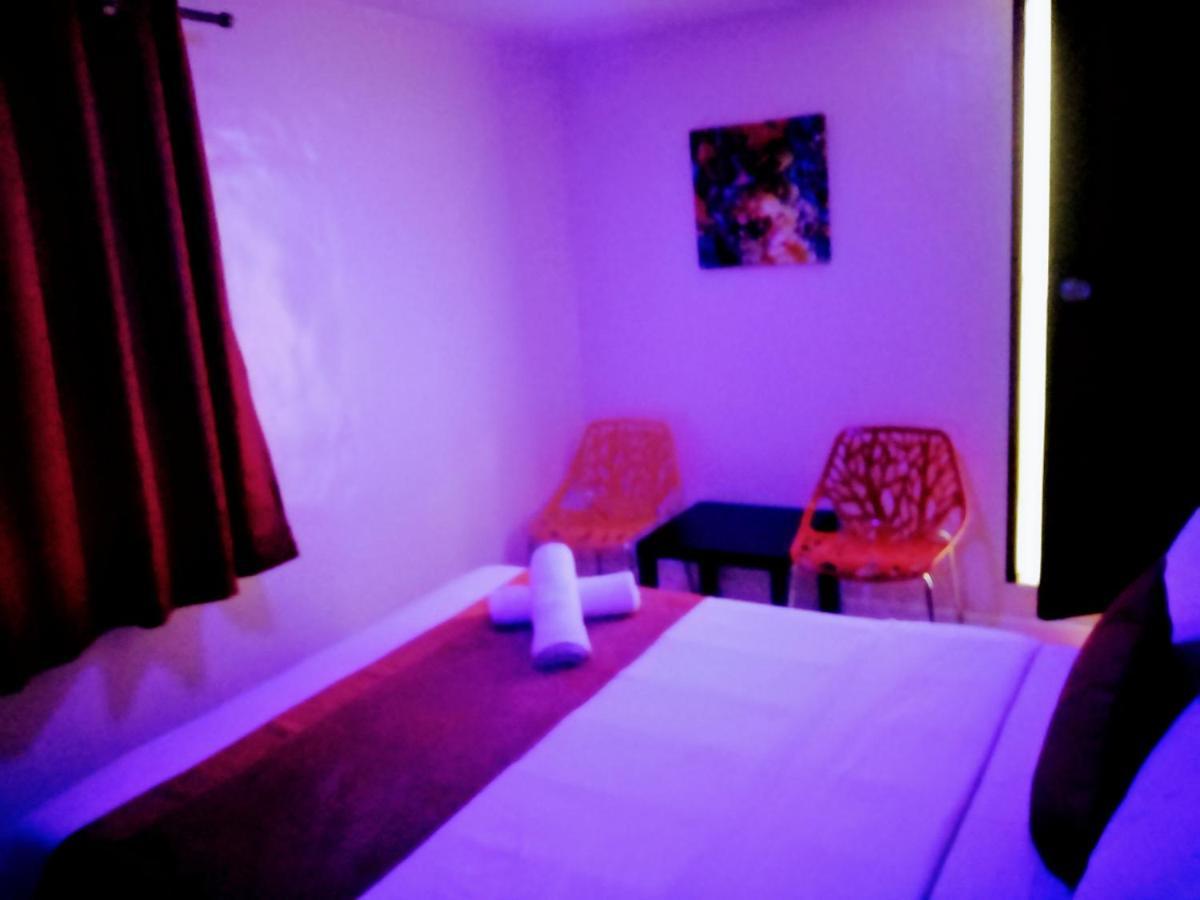 Halfway House Hostel Mactan Cebu Airport Lapu-Lapu City Kültér fotó