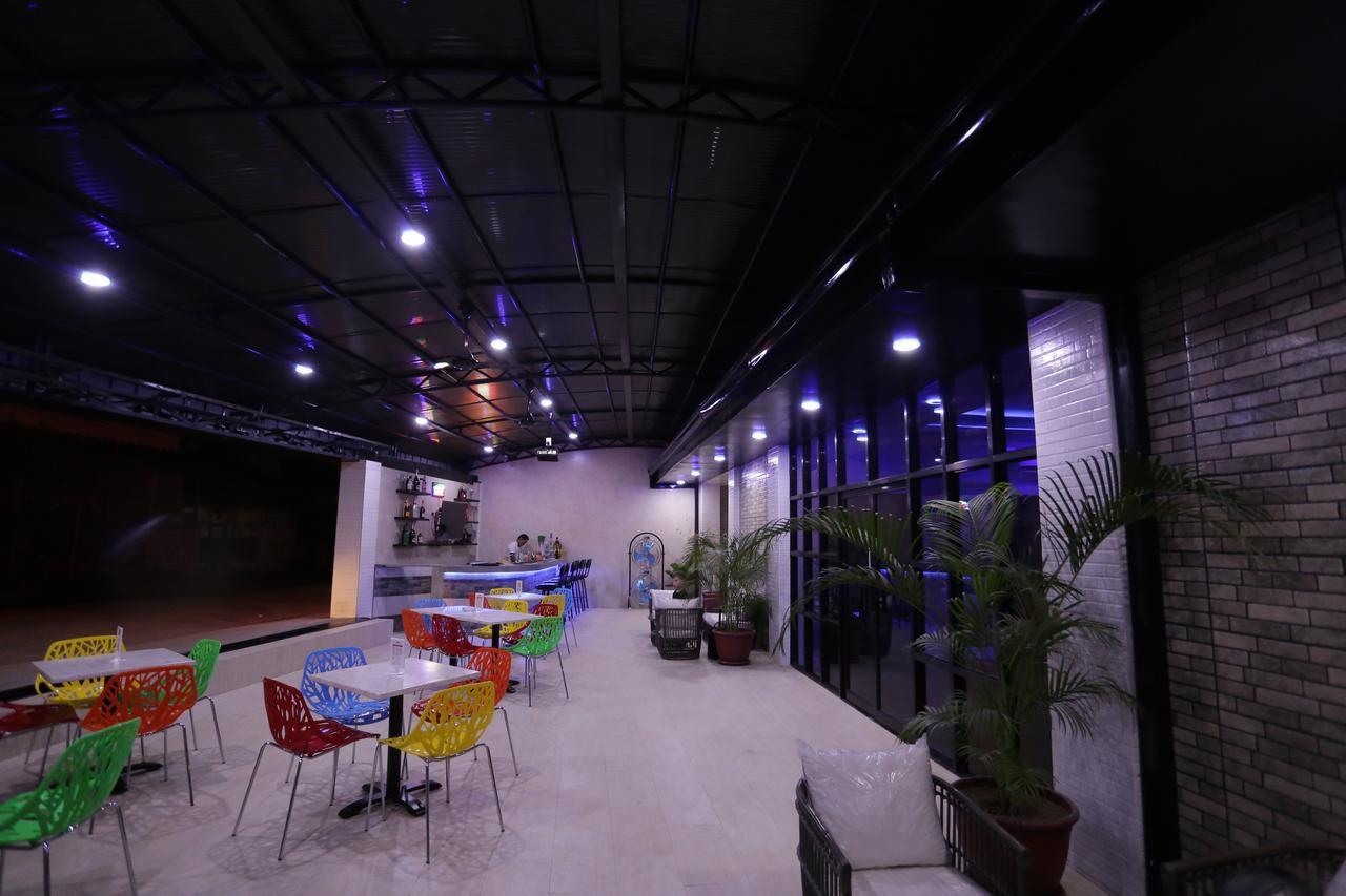 Halfway House Hostel Mactan Cebu Airport Lapu-Lapu City Kültér fotó