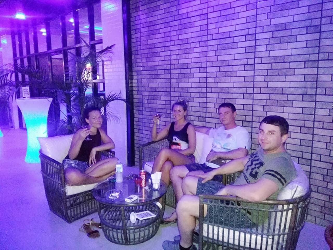 Halfway House Hostel Mactan Cebu Airport Lapu-Lapu City Kültér fotó