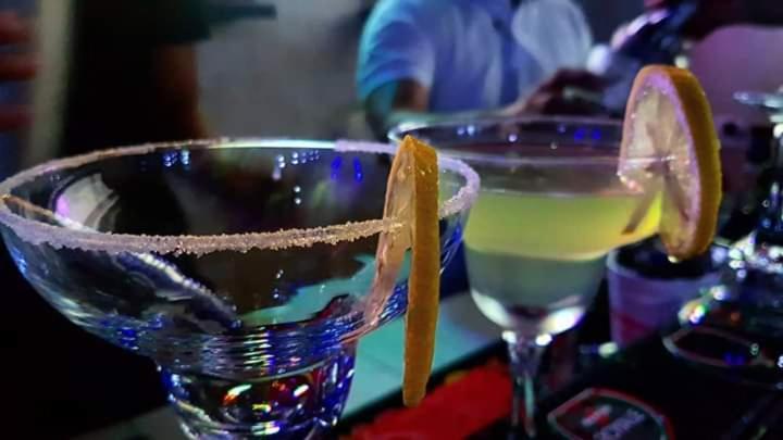 Halfway House Hostel Mactan Cebu Airport Lapu-Lapu City Kültér fotó